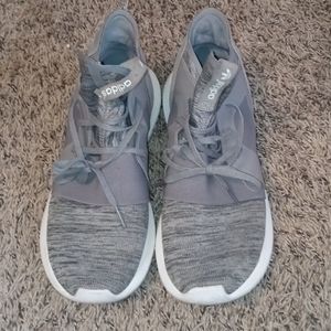 ❤ ADIDAS Tubular ! Grey Women's Sz 9